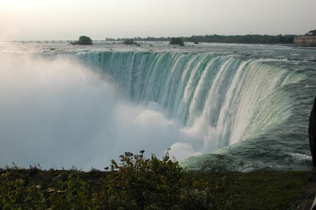 H02-NiagaraFalls_Canada