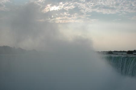 H03-NiagaraFalls_Canada
