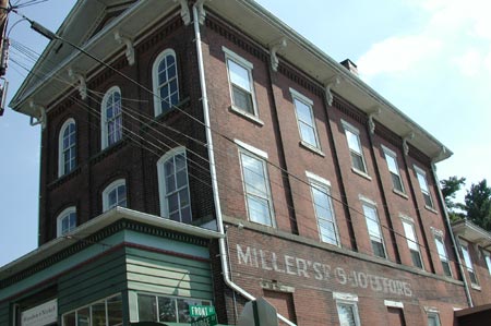 I08-Store_FrenchtownNJ