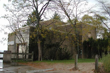 Rc11-RostoneHouse_IN